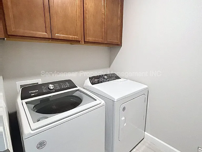 6211 Baywood Ct — Photo 16