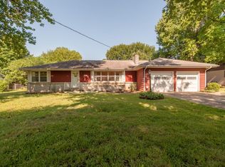 1835 S Link Ave, Springfield, MO 65804