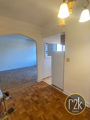 Rented by Realty 2000 Corp | media 5