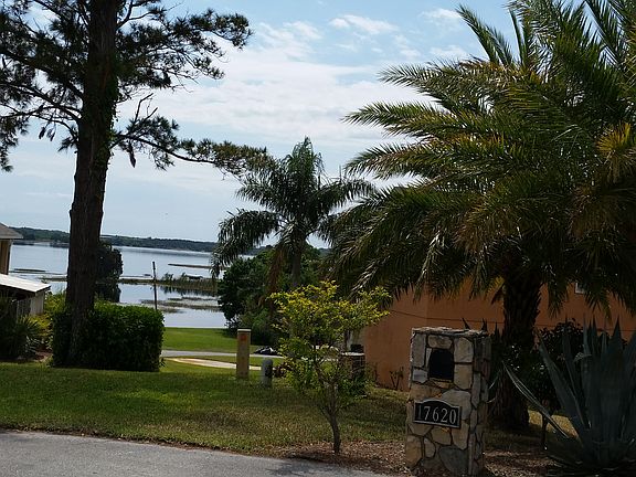 4th image of 17625 Las Brisas Ct