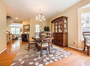 11 Village Ln, Sparta, NJ 07871
