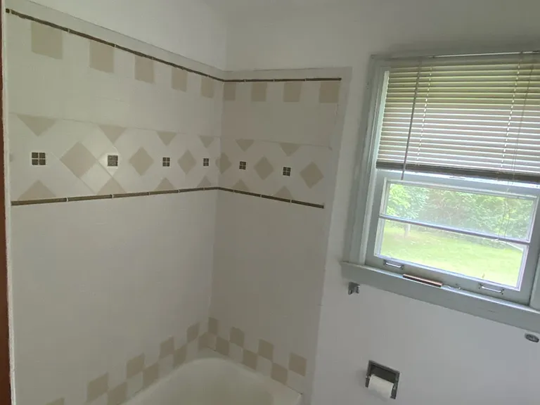 2118 Sanborn Dr — Photo 9