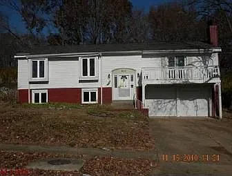 844 Garonne Dr photo 1