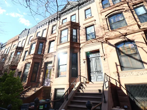 849 President Street image 1 of 7