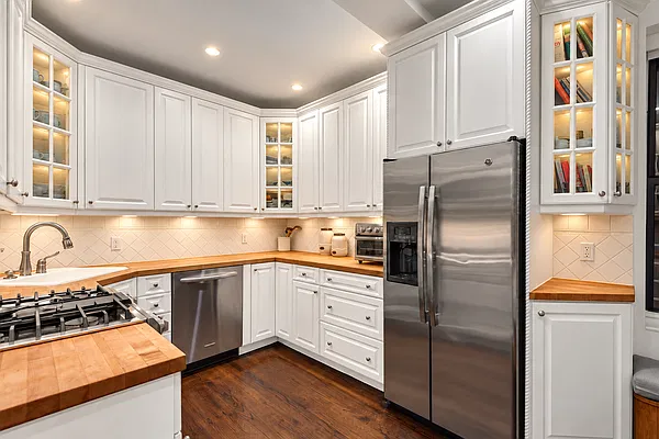 Kitchen, photo 2