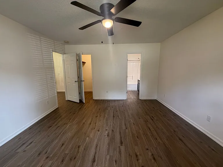 3290 Valencia Dr — Photo 20