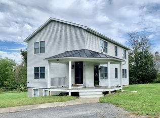 102 Vosburgh Rd #2, Red Hook, NY 12571