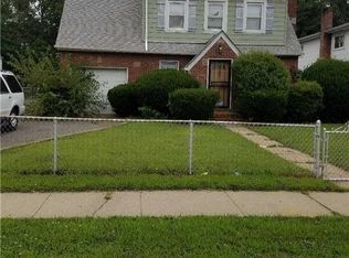 185 E Clinton Ave, Roosevelt, NY