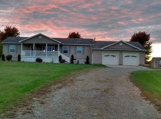 22521 E Spring Rd, Conneautville, PA 16406