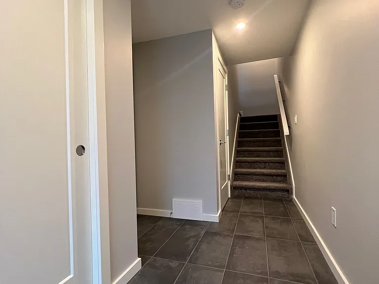 1304 Rutherford Rd SW — Photo 11