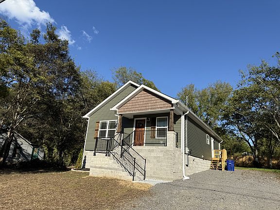 4th image of 116 Earnhart St