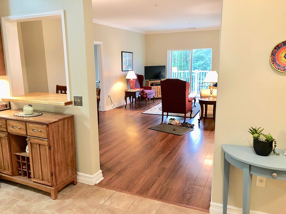 1st image of 8 Wall St APT 319