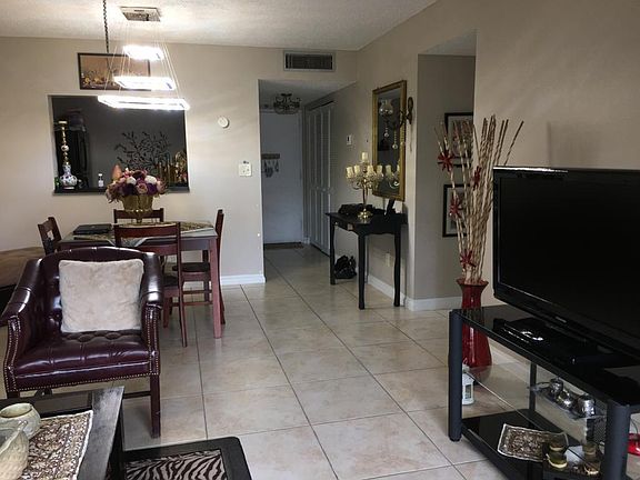 4th image of 4147 NW 90th Ave APT 207