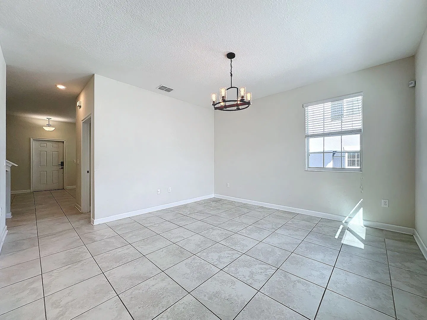 Charming Townhouse in Storey Grove, Winter Garden — Photo 4