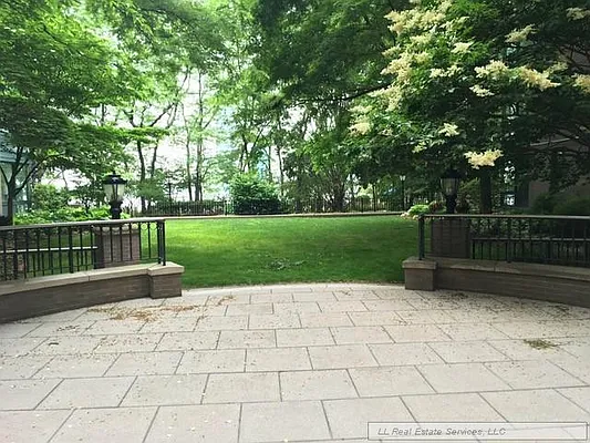 Rented by LL Real Estate Services | media 5