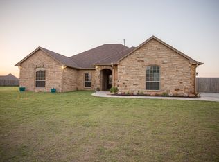 48 NE Creekside Dr, Elgin, OK 73538