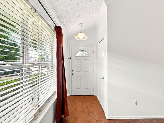 4th image of 1414 Great Dover Cir