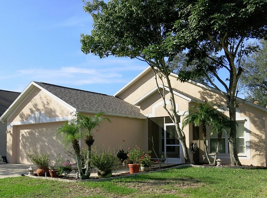 1st image of 414 Woodbury Pines Cir