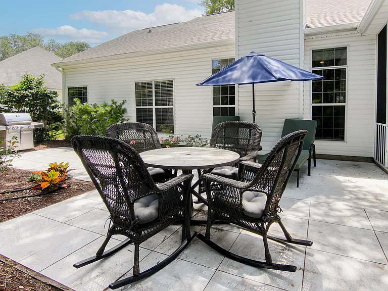 1264 Center Lake Dr — Photo 10