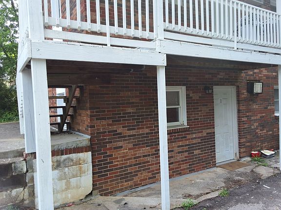 3rd image of 1140 Evelyn Dr #1