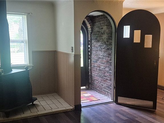 5th image of 10077 Valleyview Dr