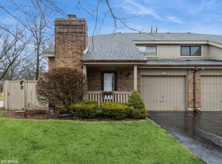 115 Potawatomi Trl UNIT A, Lake Zurich, IL 60047