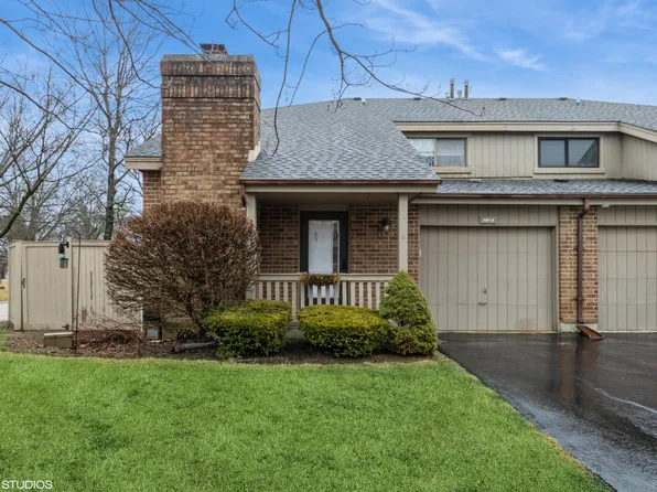 115 Potawatomi Trl Unit A, Lake Zurich, IL 60047