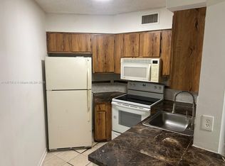 210 Lake Pointe Dr APT 201, Fort Lauderdale, FL 33309