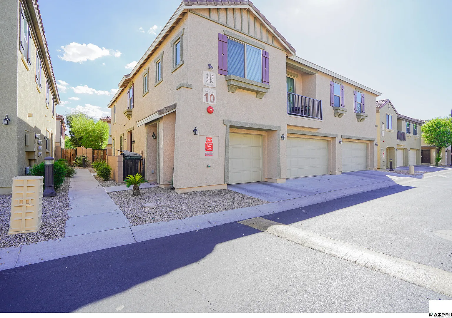 Make Yourself At Home In This Inviting 2/2 Townhome Perfectly Situated In The Desirable Daravante Co — Photo 1