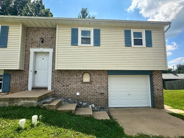 4 Pickford Dr, Lancaster, PA 17603