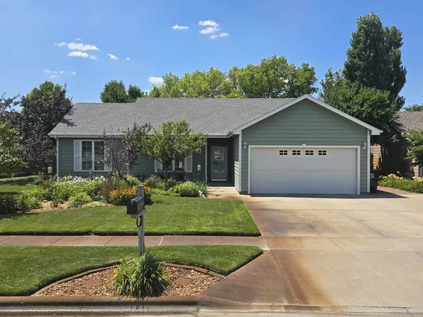 1026 Republic Cir, Salina, KS 67401