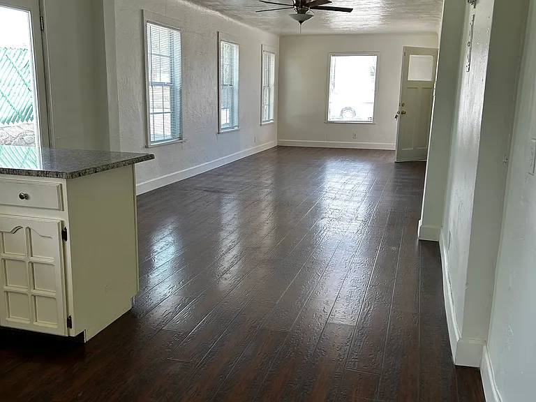 4406 La Luz Ave — Photo 38