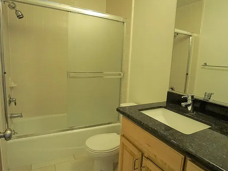 1320 N Citrus Ave #101 — Photo 2