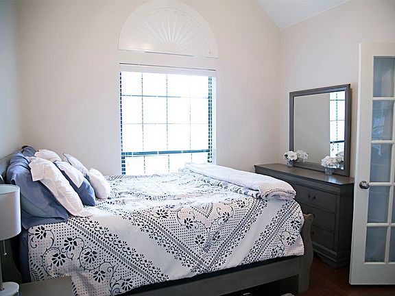 5th image of 7416 Rolling Hills Dr