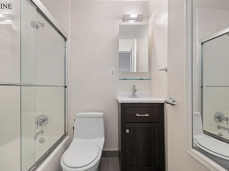 184 Thompson St #3O — Photo 7