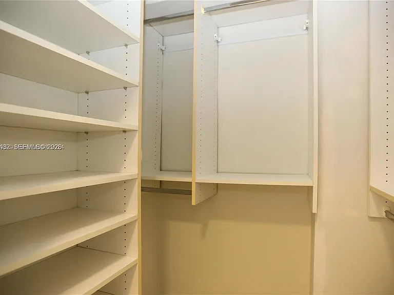 300 Bayview Dr #216 — Photo 21