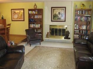 10506 NE 144th St, Kirkland, WA 98034