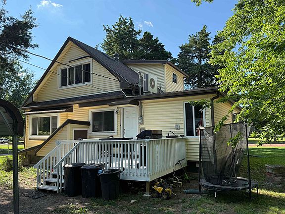 4th image of 901 E 11th Ave