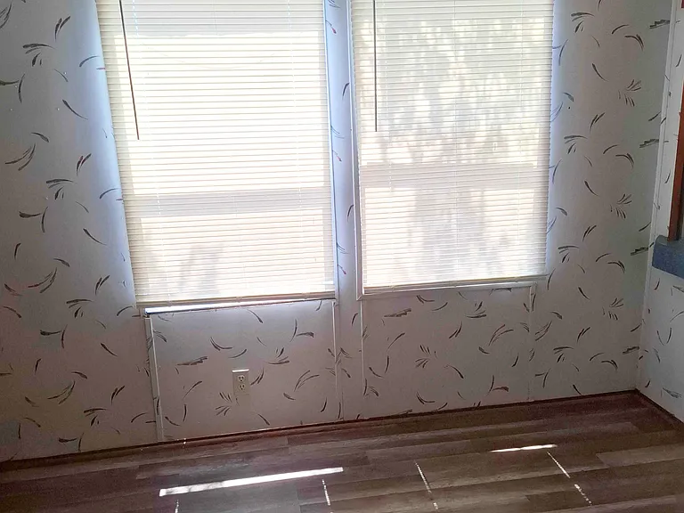 1010 E Crest Dr — Photo 10