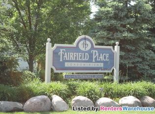 590 Pewaukee Rd, Pewaukee, WI 53072