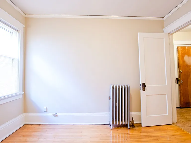 $1075 1 BR, 1 BA Apt, Incl Heat & Electric - Close to UW-Milwaukee - 3000 N Oakland Ave — Photo 12
