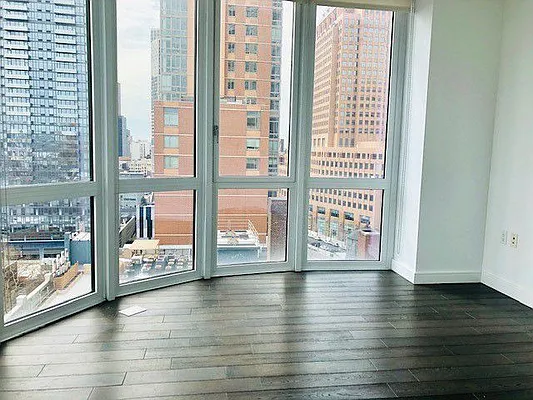 Rented by Lalezarian Properties | media 23