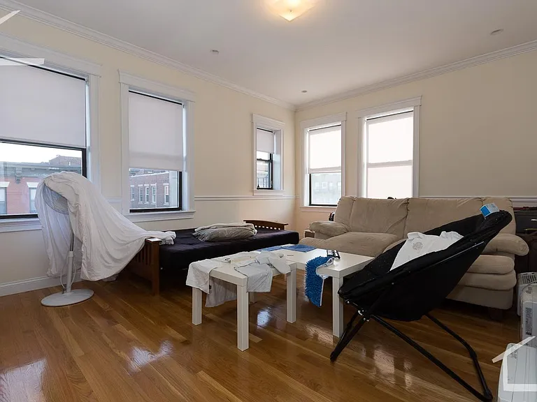 76 Quint Ave #9C — Photo 7