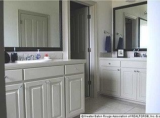 Huge master bathed suite with two walk in closets.