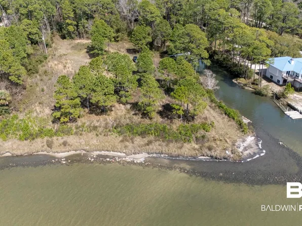 15640 Fort Morgan Rd, Gulf Shores, AL 36542