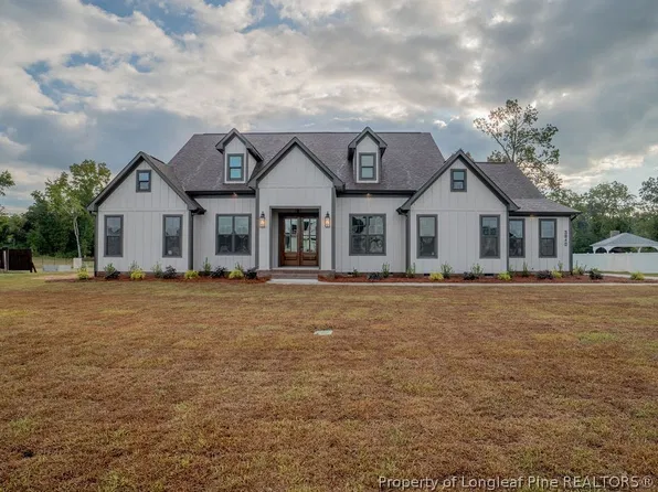 5840 Dottie Cir, Hope Mills, NC 28348