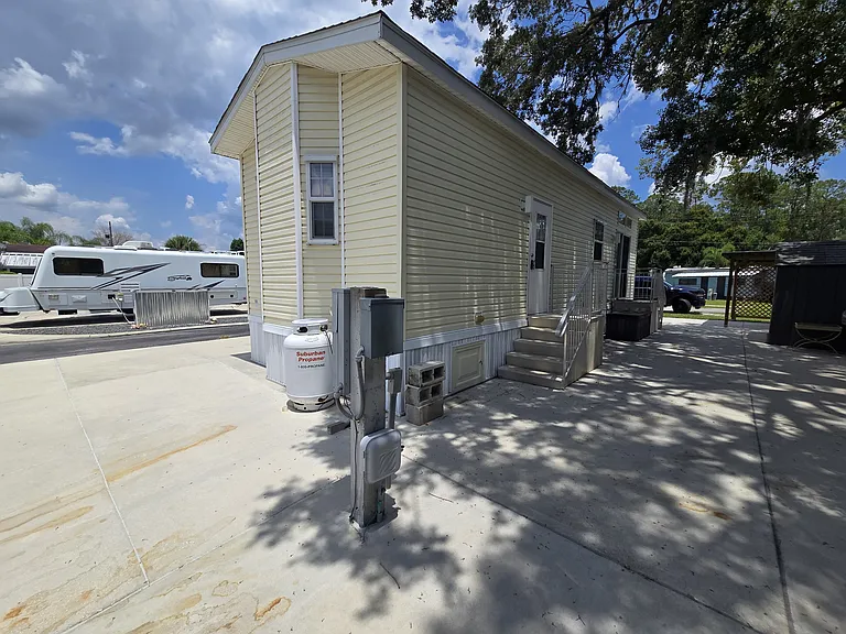 1377 Mainsail Ln — Photo 15
