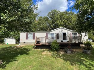 7433 Ogle Rd, Freetown, IN 47235