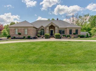 1448 Ridgetree Trails Dr, Ballwin, MO 63021