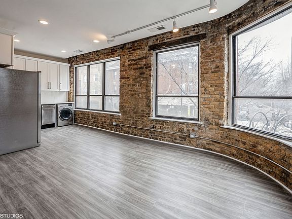 3rd image of 2526-44 N Clark St #201